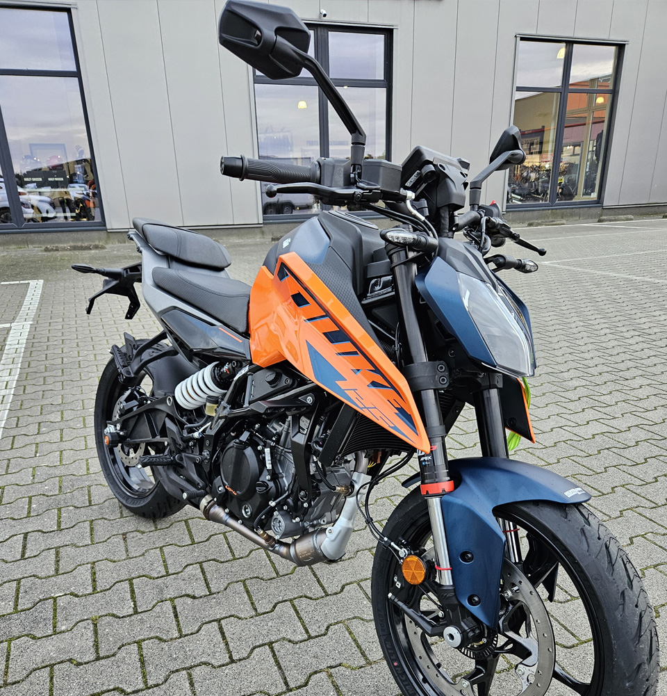 KTM Duke 125